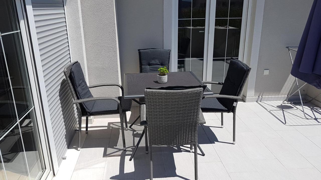 Apartments Luna Sveti Filip i Jakov Luaran gambar