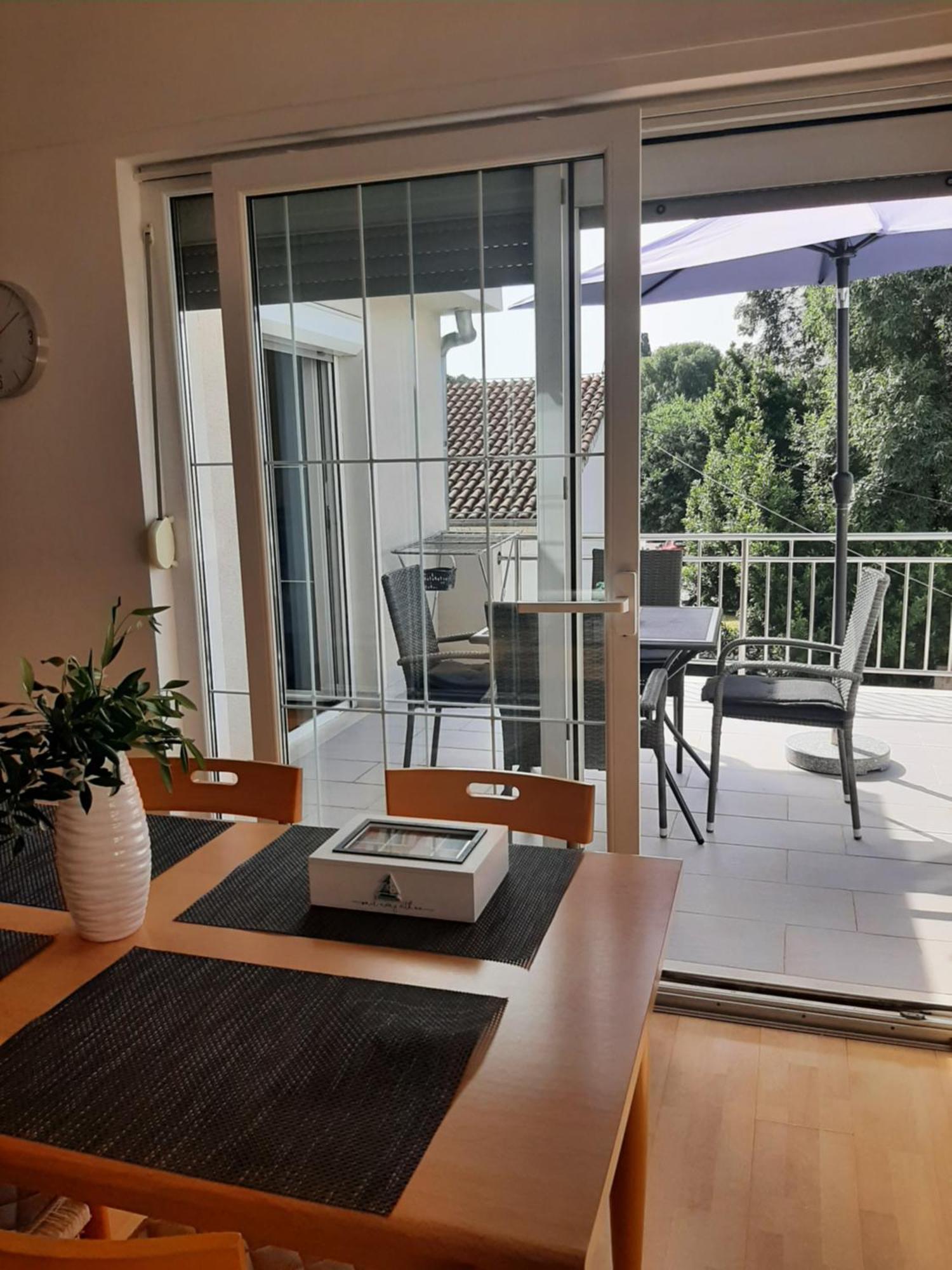 Apartments Luna Sveti Filip i Jakov Luaran gambar